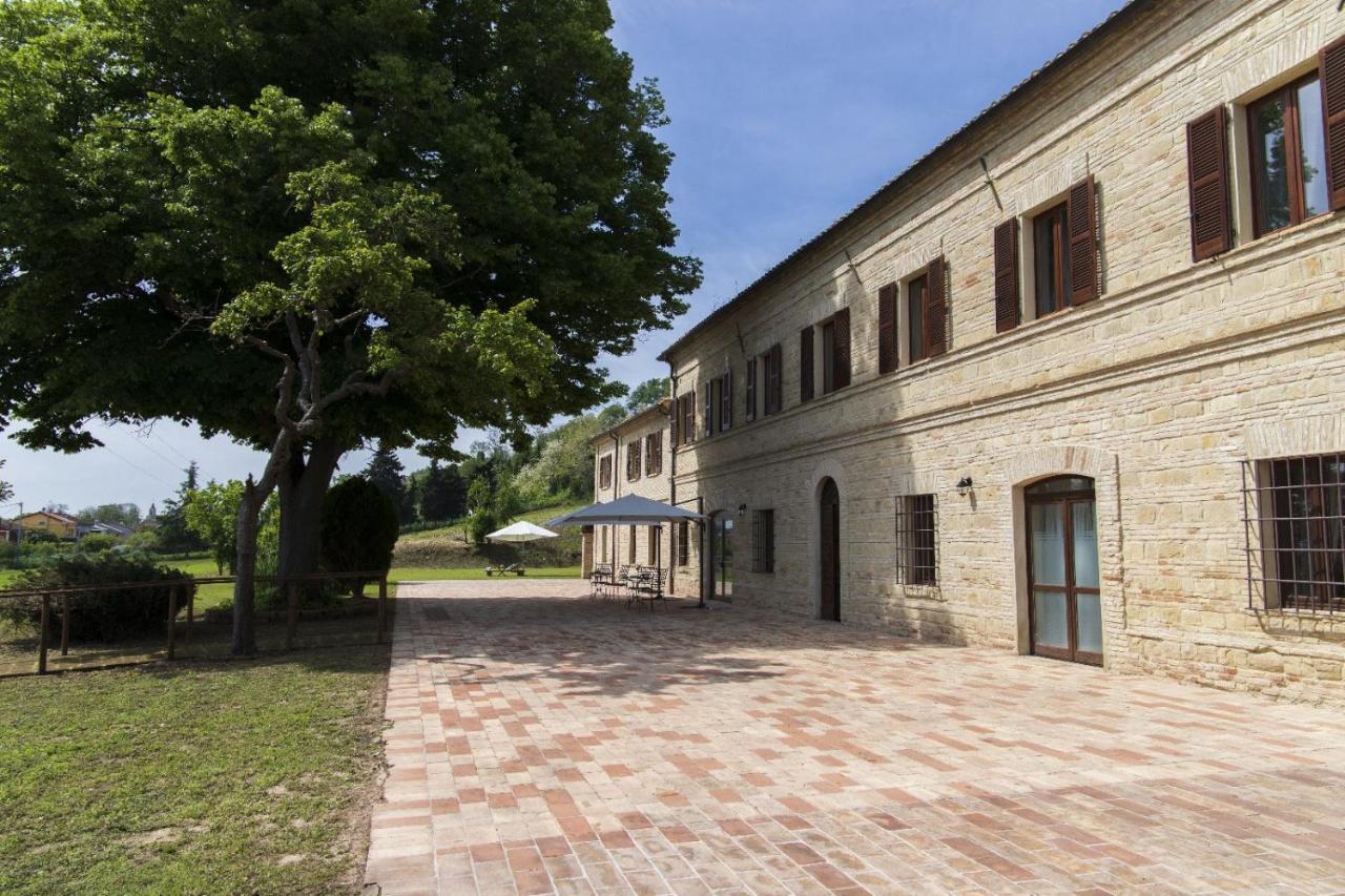 Locanda Di Montegiove Фано Екстер'єр фото