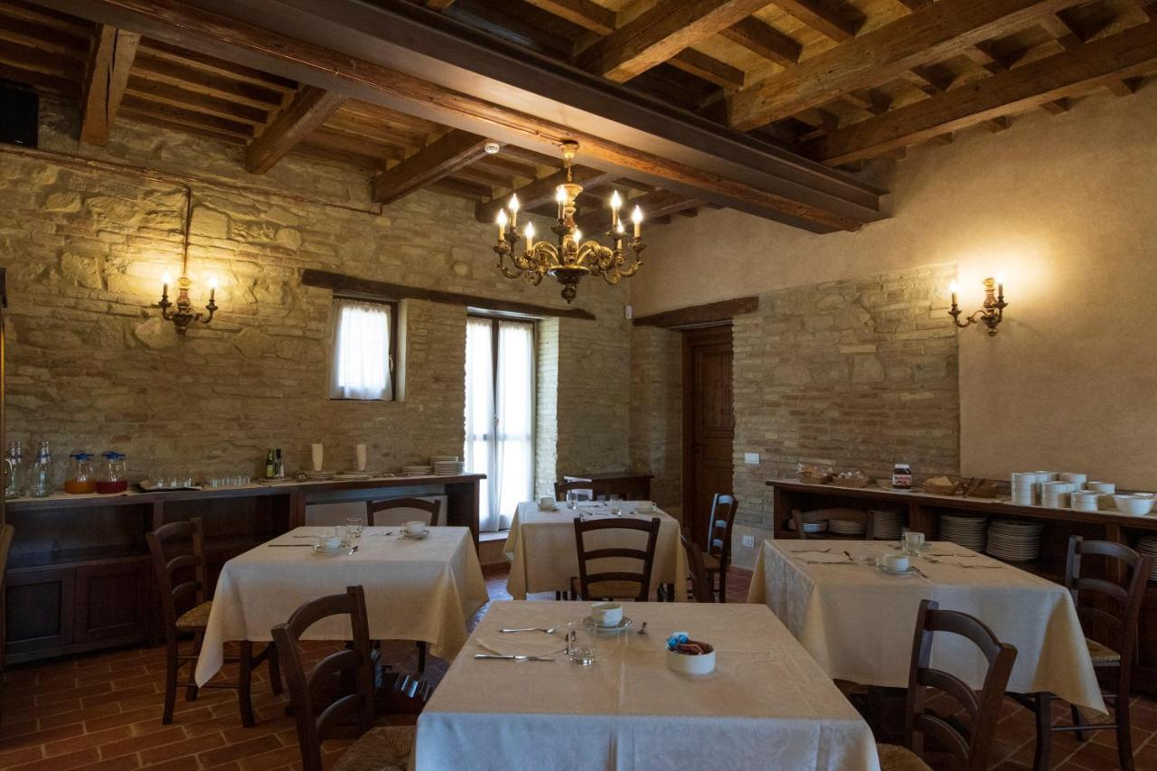 Locanda Di Montegiove Фано Екстер'єр фото